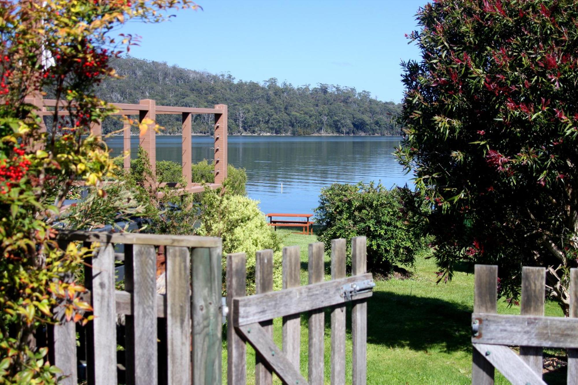 Abs By The Bay Guest House Taranna Exterior foto