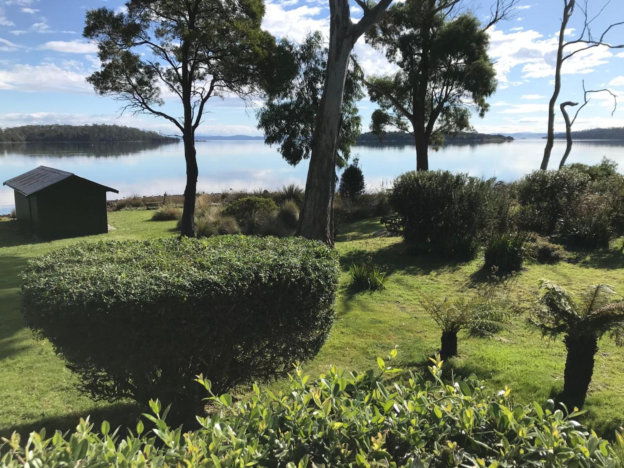 Abs By The Bay Guest House Taranna Exterior foto