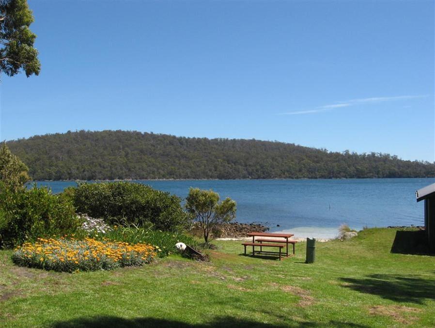 Abs By The Bay Guest House Taranna Exterior foto