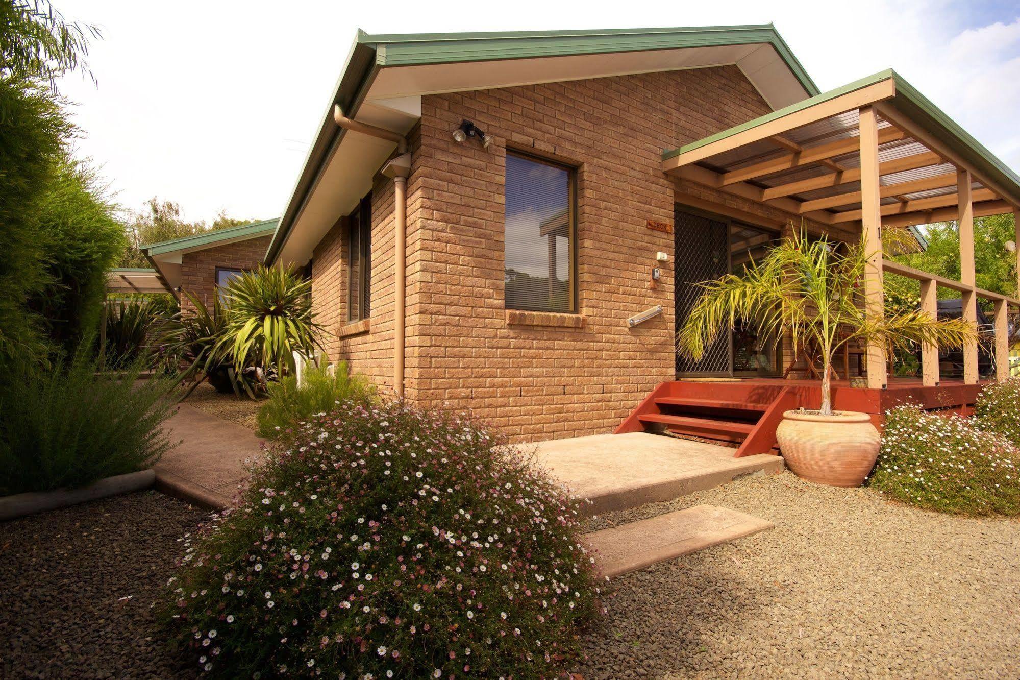Abs By The Bay Guest House Taranna Exterior foto